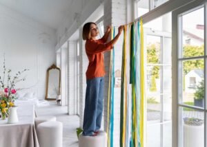 How to Choose the Right Curtain Installer in Dubai